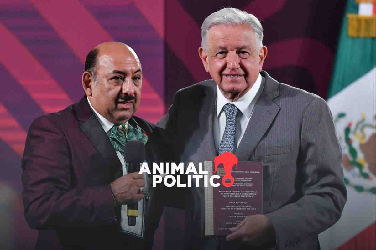 AMLO aceptó firmar tesis de Lord Molécula, pero la escuela Carlos Septién se deslinda del texto