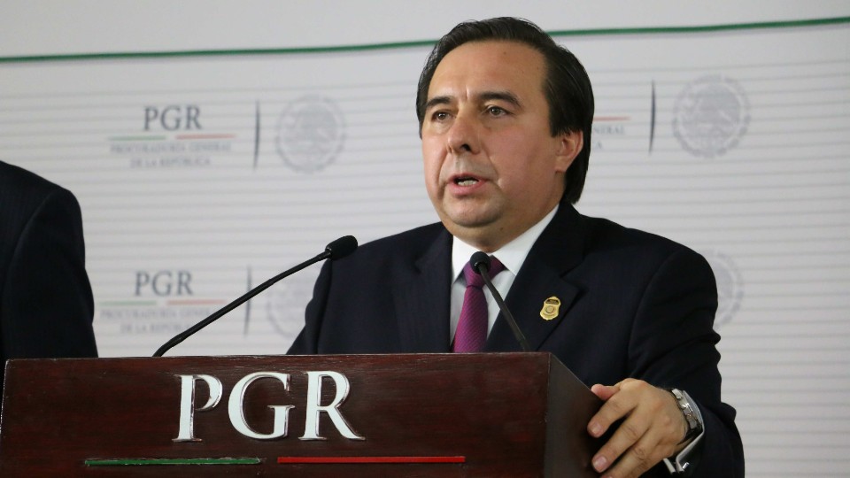 Caso Ayotzinapa: Niegan amparo a Tomás Zerón contra orden de aprehensión