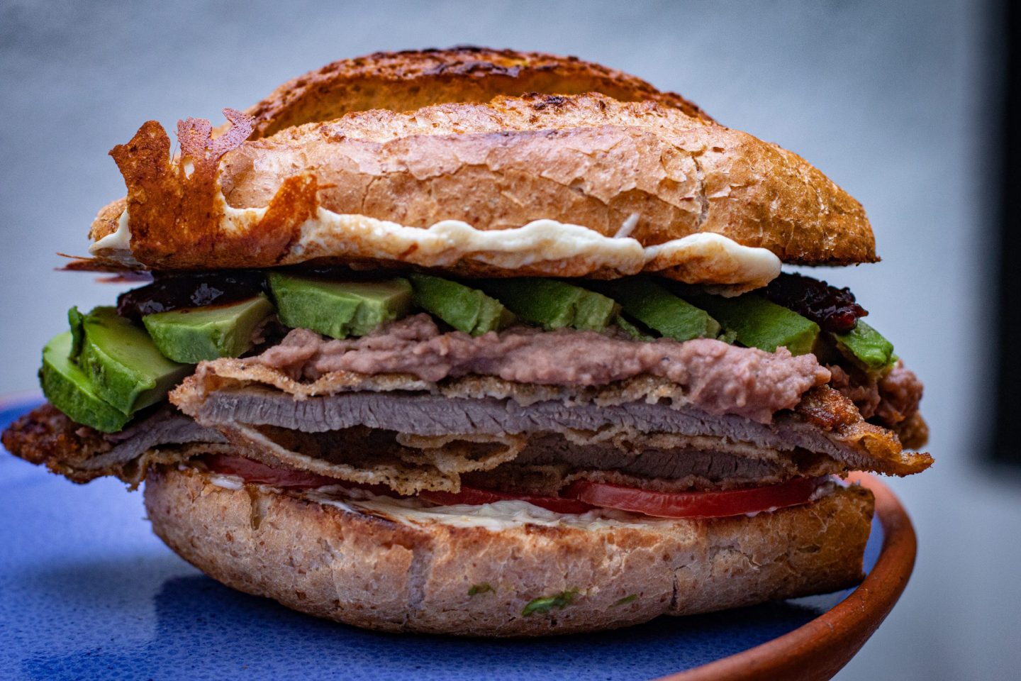 Un homenaje a las tortas de milanesa callejeras… ¡en casa!