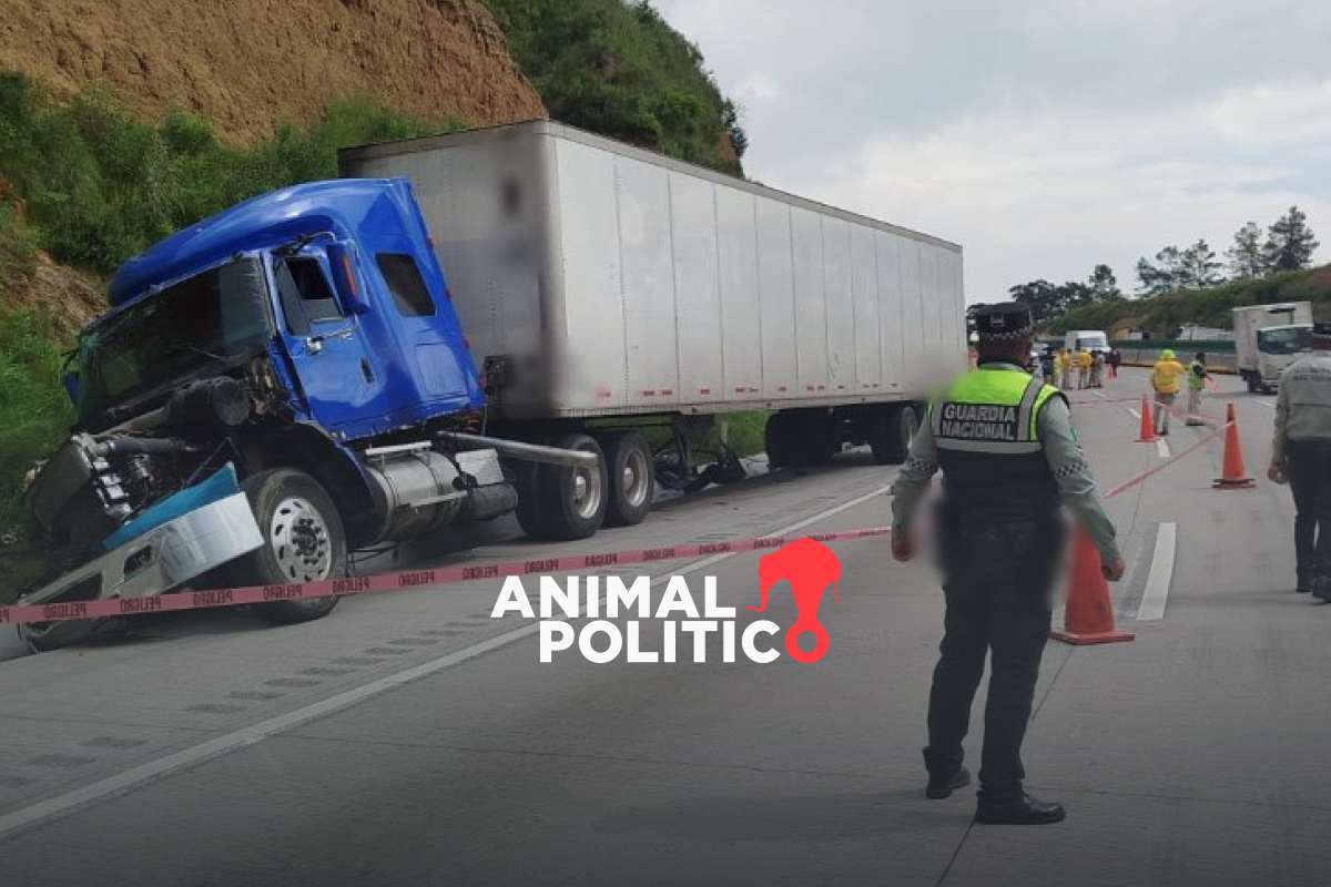 Tráiler atropella a trabajadores de Capufe en la carretera México-Puebla; hay 3 muertos