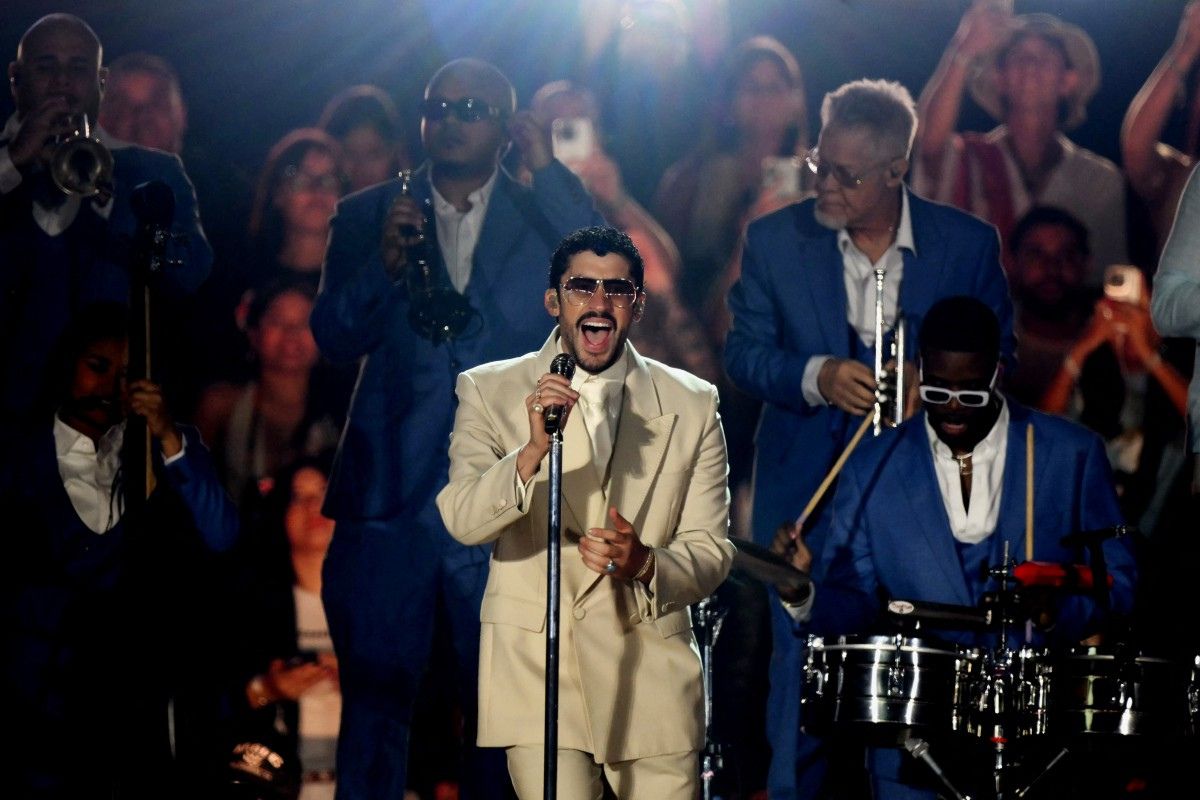 Tras Super Bowl, Bad Bunny logra colocar a "DtMF" en el número 1 en Estados Unidos