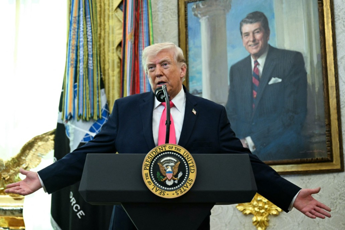 Irán dio a EU "un regalo muy grande por un valor enorme" sobre petróleo y gas, dice Trump