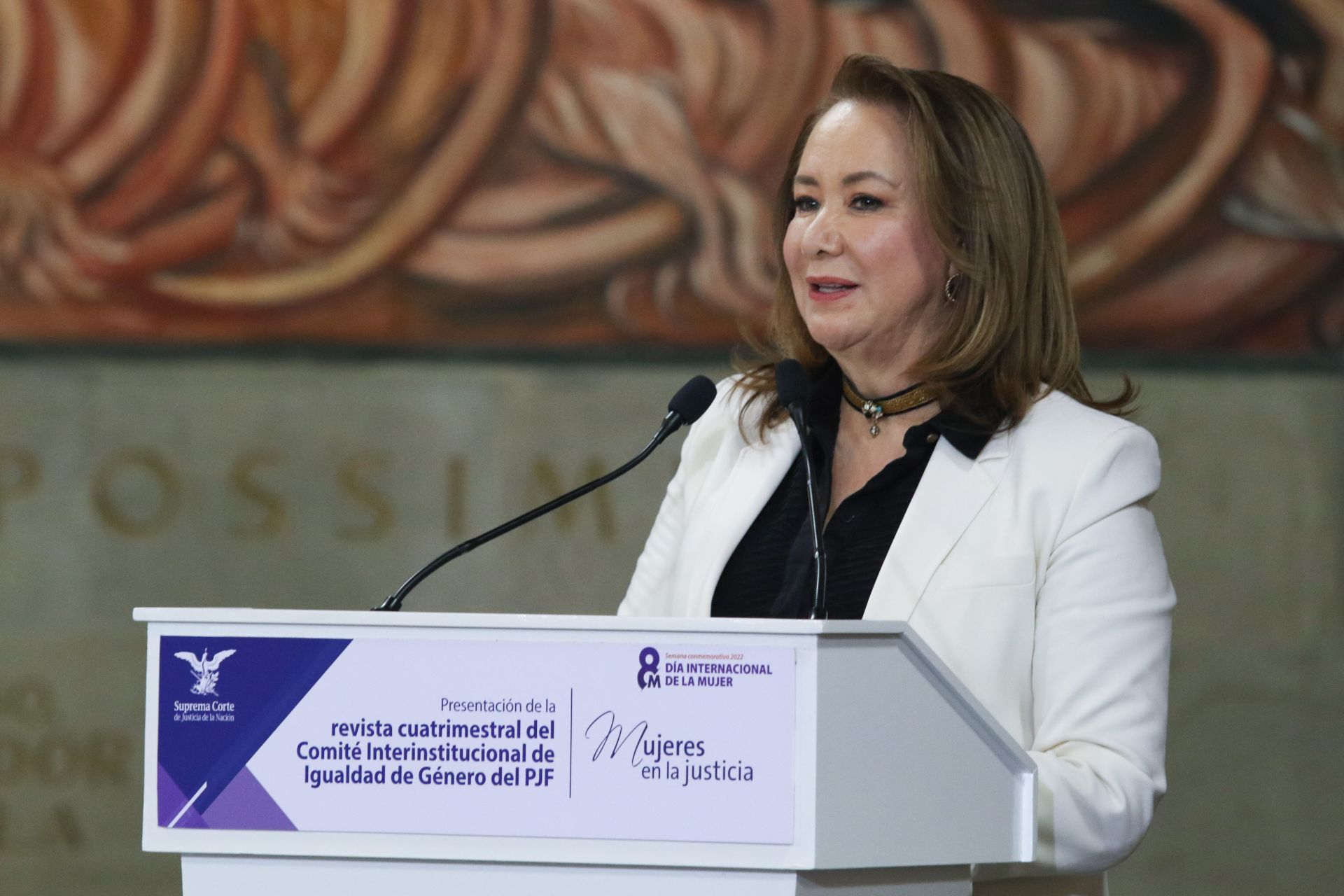 Yasmín Esquivel es parte de comité editorial de la Facultad de Derecho