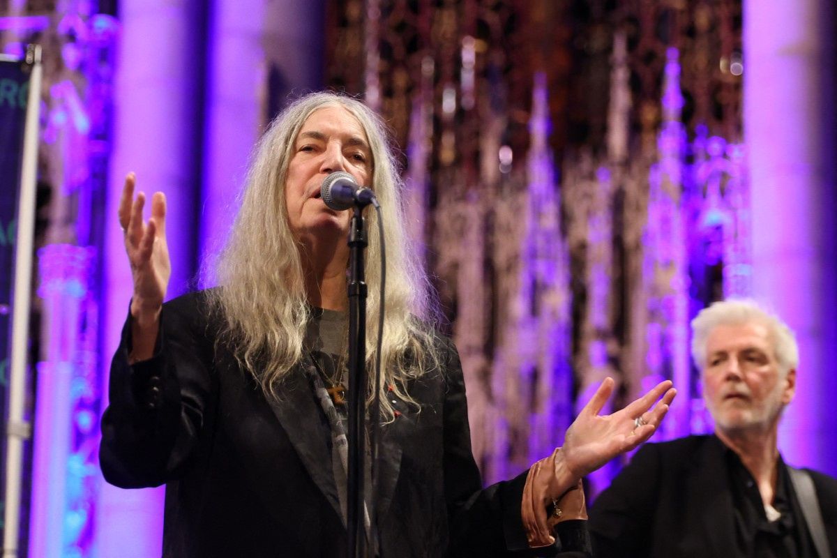 5 canciones que muestran la poesía de Patti Smith