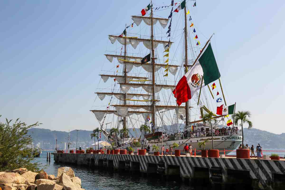 Buque Cuauhtémoc de la Marina volverá a salir a prácticas tras accidente en el puente de Brooklyn
