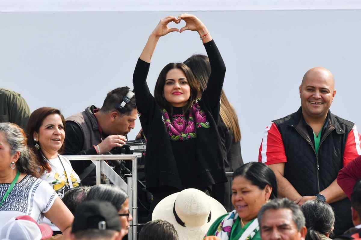 Andrea Chávez pide licencia al Senado para competir en 2027; es la primera morenista en dejar cargo