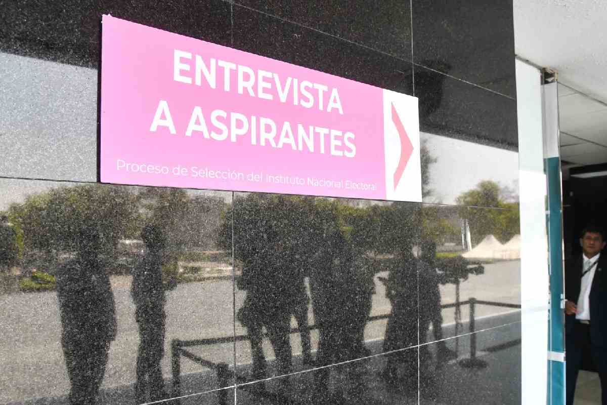 Aspirantes al INE bajo señalamientos defienden su perfil en primer día de entrevistas