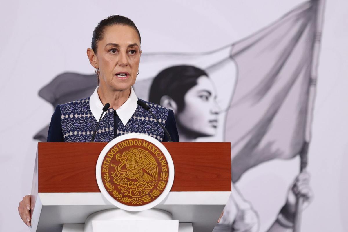 Sheinbaum instruye visitas diarias a centros del ICE tras muertes de mexicanos