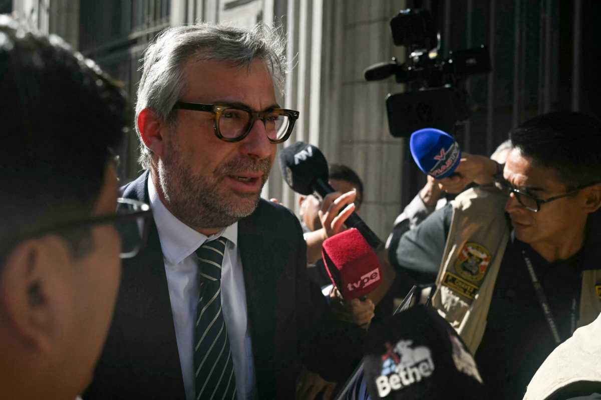 Corvetto elecciones Perú renuncia