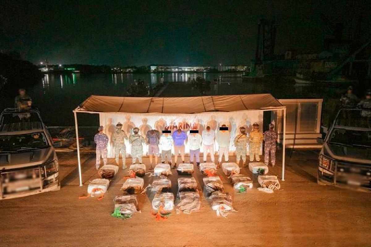 Decomisan 904 kilos de cocaína frente a las costas de Chiapas; hay seis extranjeros detenidos
