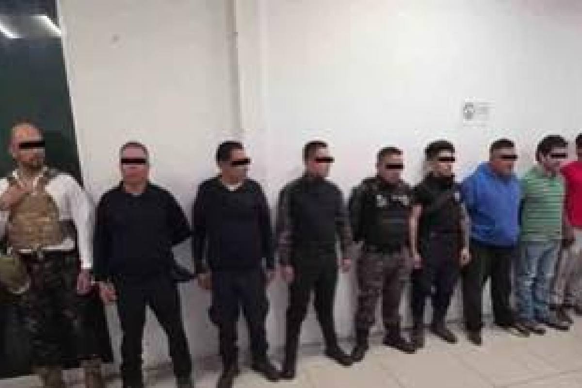 Detienen a comisario de Seguridad de Jilotzingo, Edomex, y cinco policías por presunto secuestro exprés