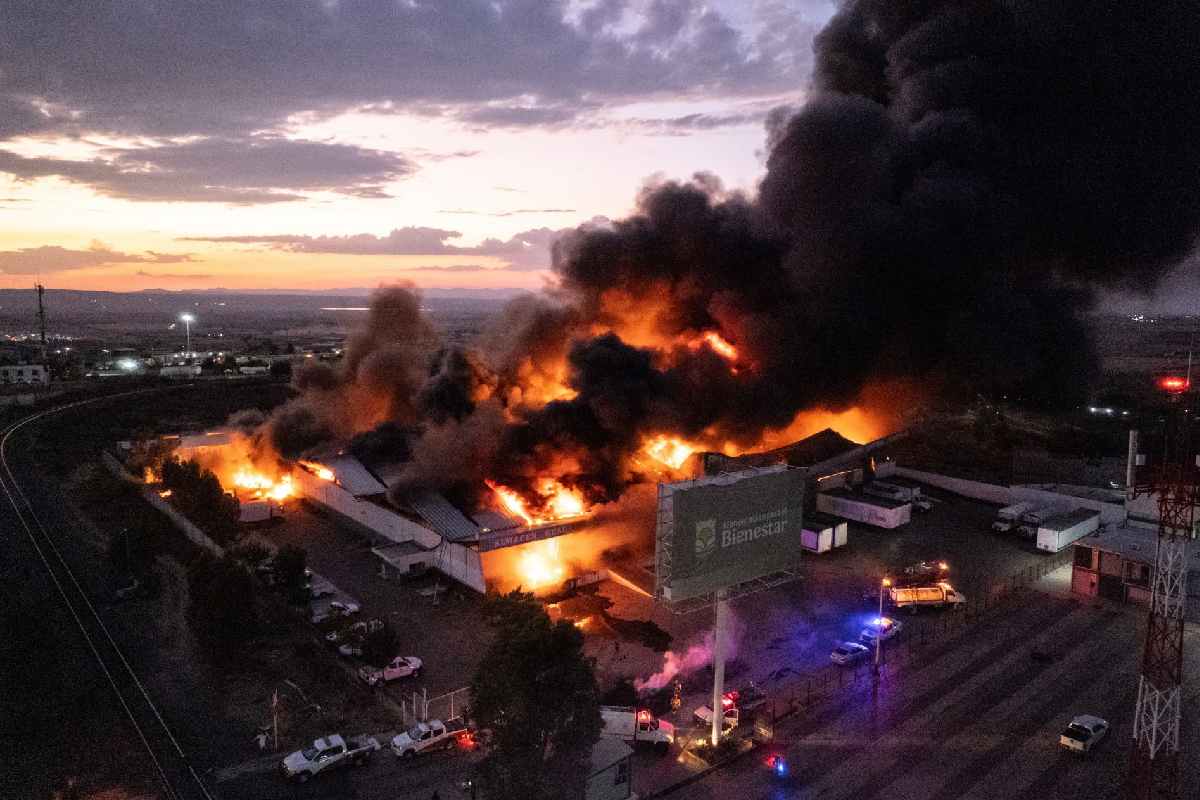 FGR investiga incendio en bodega de Segalmex en Zacatecas tras protesta de productores: Sheinbaum
