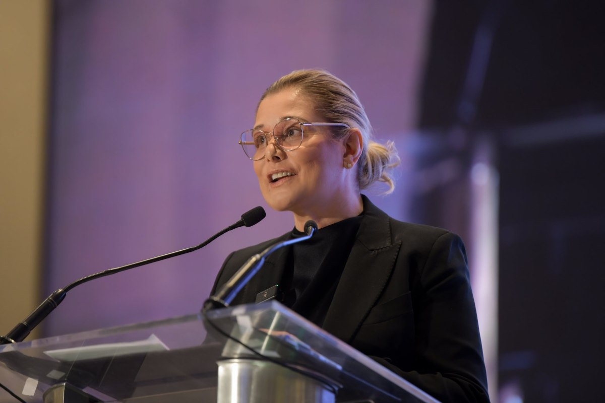 Gobernadora de Chihuahua solicita reunión con Sheinbaum para hablar de operativo y agentes de la CIA