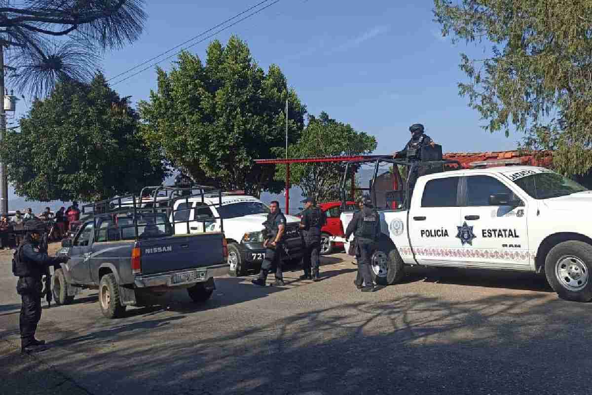 Harfuch apunta a La Familia Michoacana por desaparición de alcalde de Taxco y su padre