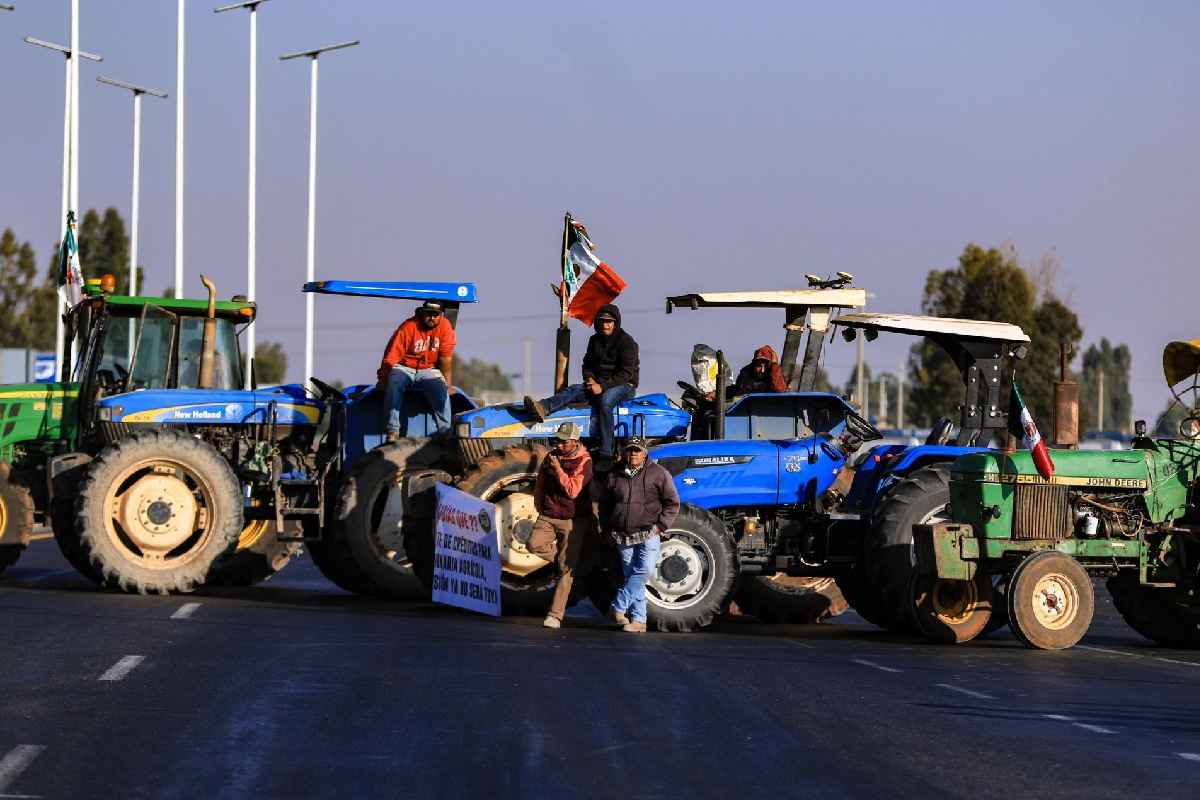 Hay diálogo con transportistas y agricultores, pero recursos "no son infinitos”: Sheinbaum