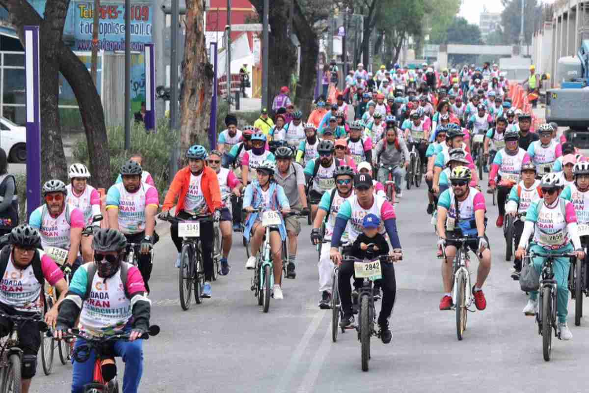 Inauguran ciclovía sobre Calzada de Tlalpan, en CDMX, entre opiniones encontradas