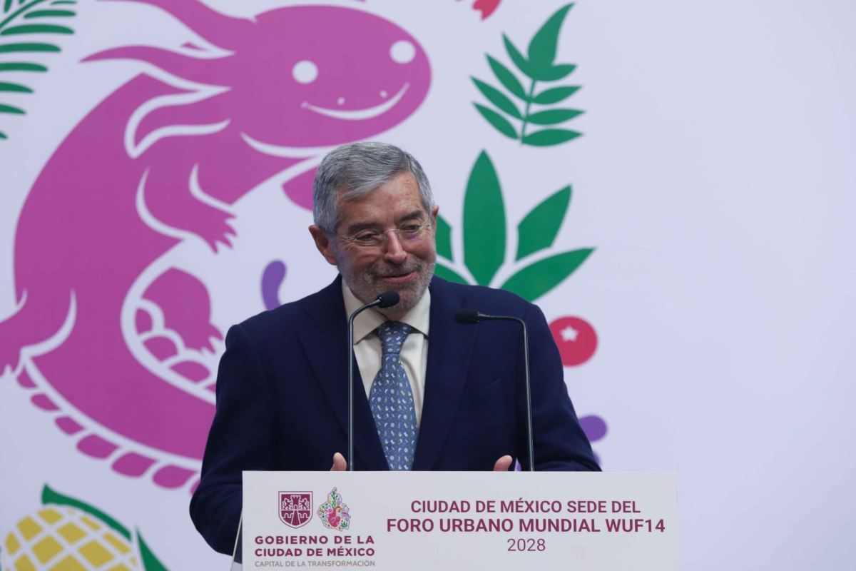 Juan Ramón de la Fuente deja la cancillería; Sheinbaum propone a Roberto Velasco como encargado