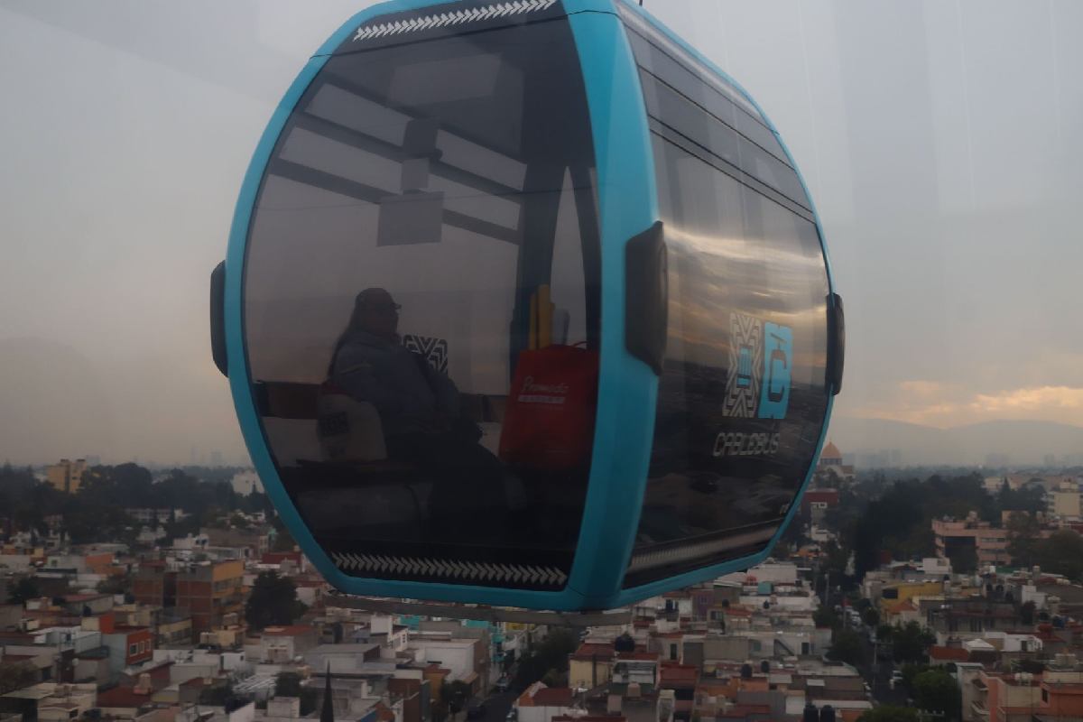 ¿Aburrido en el transporte? Línea 2 del Cablebús estrena programa de préstamo de libros gratuito