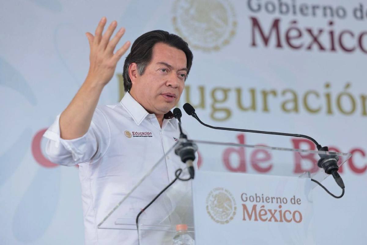 Mario Delgado cédulas profesionales temporales médicos Mundial 2026