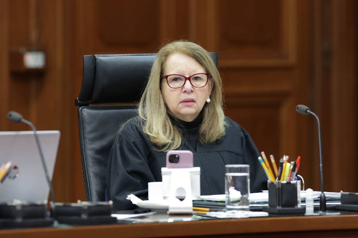 Ministra de la SCJN Loretta Ortíz Ahlf en sesión