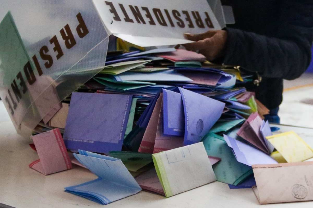 Morena propone posponer elección judicial