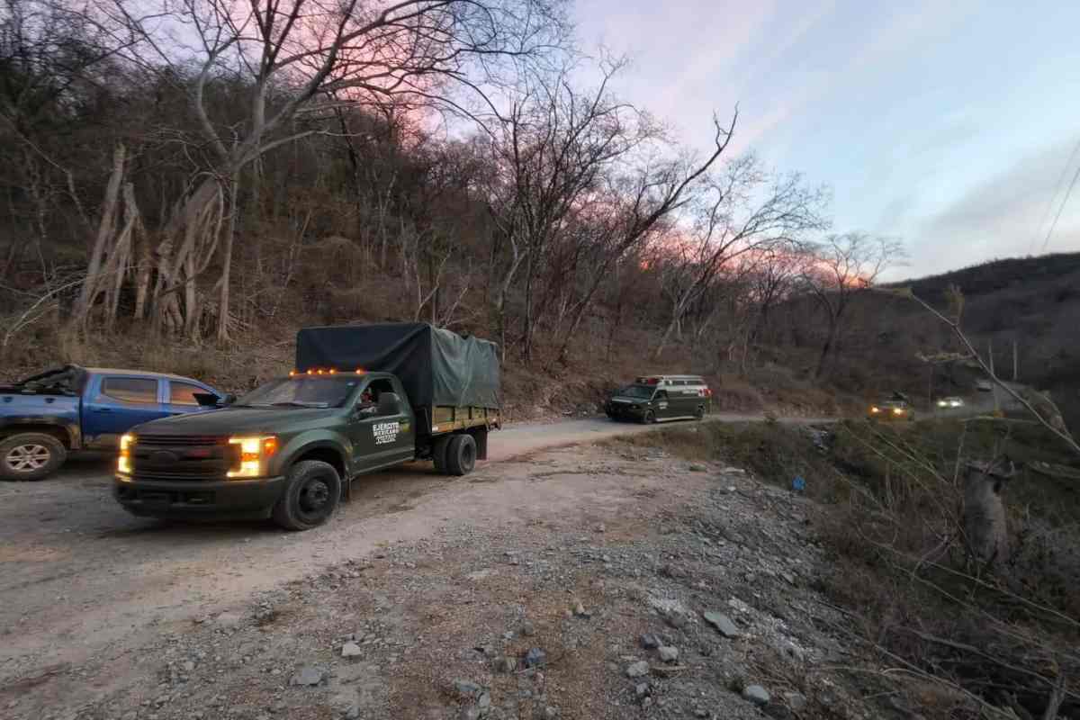 Rescatan con vida, 14 días después, a segundo trabajador de la mina en El Rosario, Sinaloa