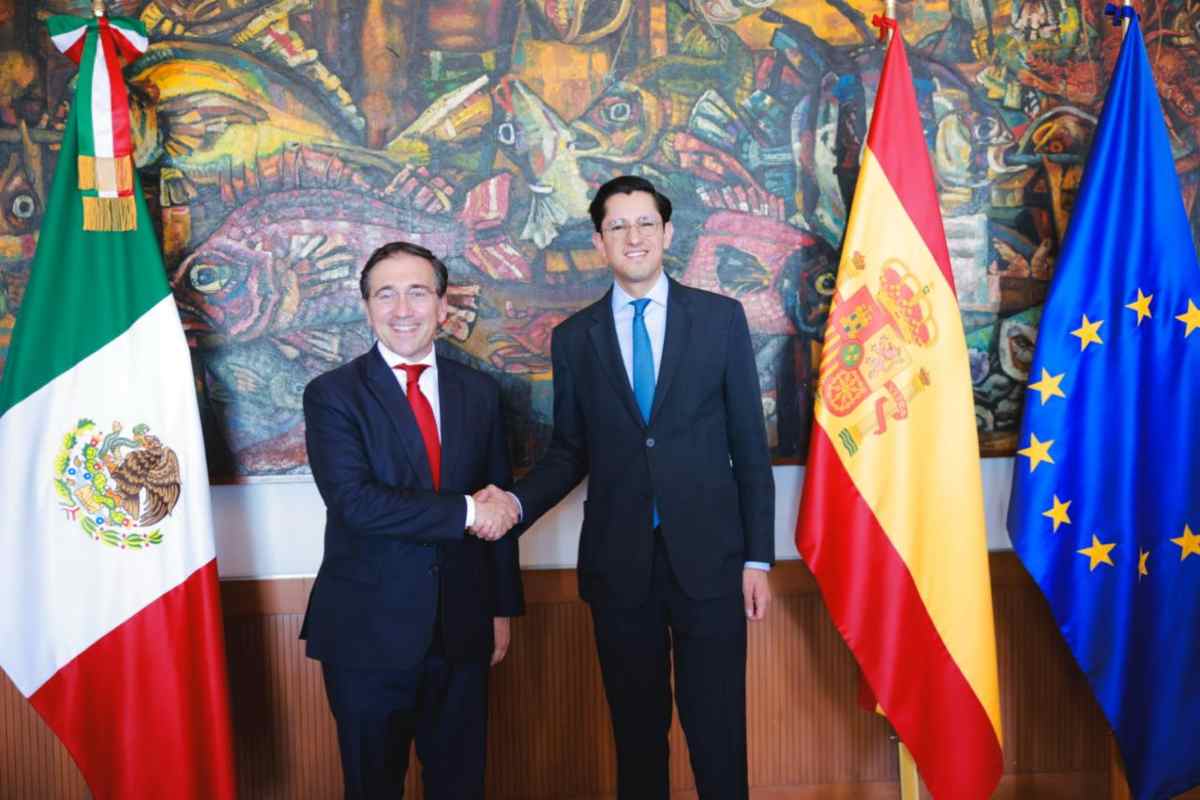 Rey Felipe VI invita a Sheinbaum a la Cumbre Iberoamericana en Madrid; se realizará en noviembre