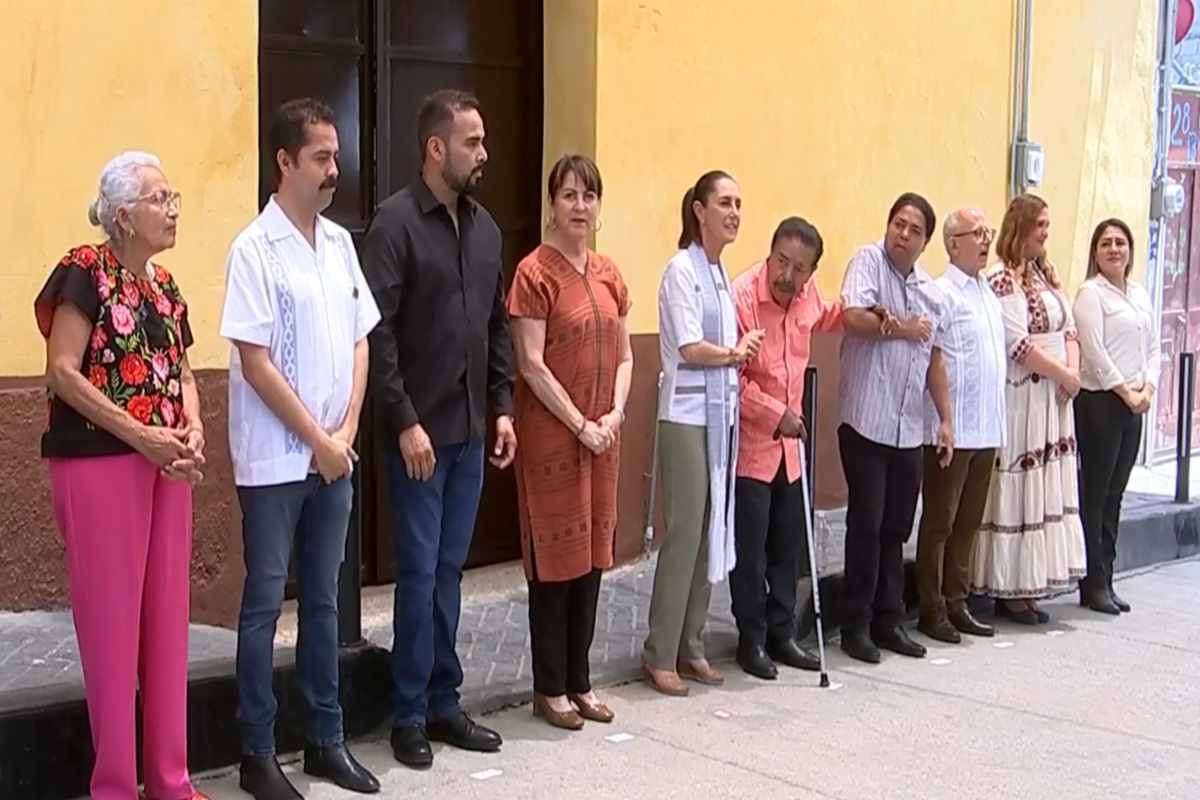 Sheinbaum encabeza en Morelos una guardia de honor a Emiliano Zapata por su 107 aniversario luctuoso