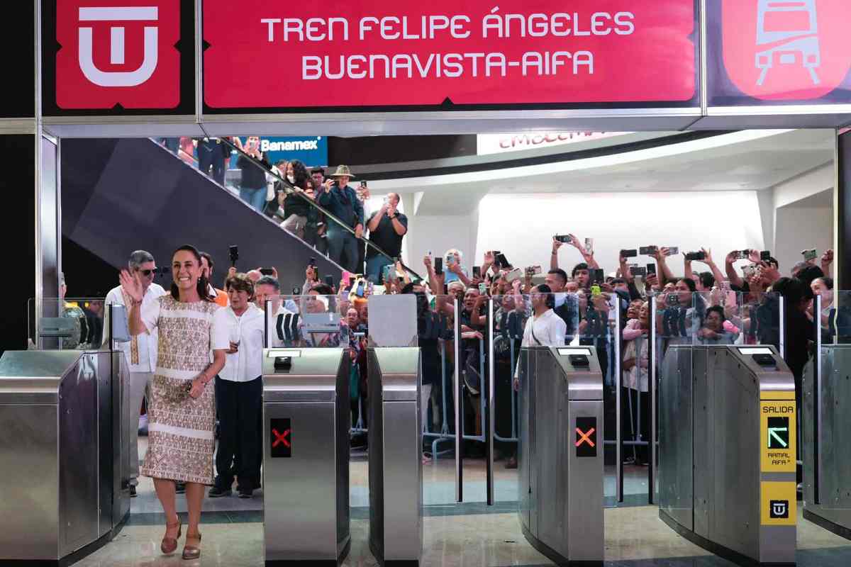 Sheinbaum inaugura el Tren “Felipe Ángeles” que va de CDMX al AIFA; “misión cumplida”, dice