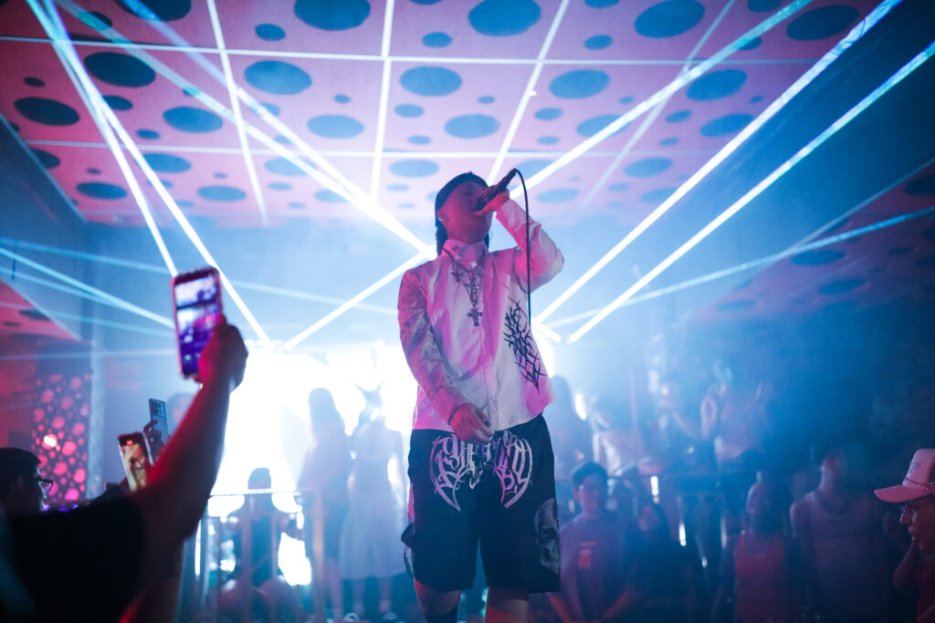 Reggaetón y perreo lésbico: las mujeres que están creando la escena de este género urbano en México