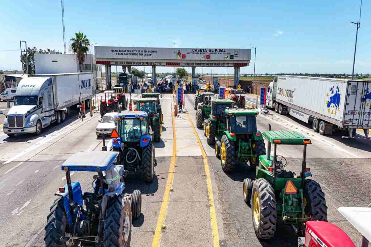 Transportistas suspenden movilizaciones y paro nacional; denuncian agresión en Tlaxcala y Veracruz