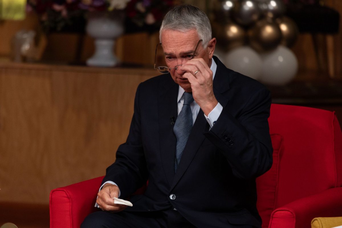 Tribunal Electoral desecha denuncia de Salinas Pliego contra Morena por uso de su imagen en un spot