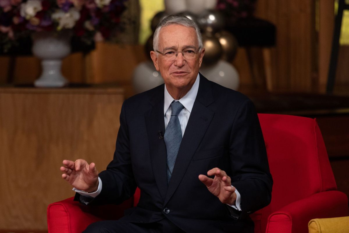 Tribunal Electoral desecha denuncia de Salinas Pliego contra Morena por uso de su imagen en un spot