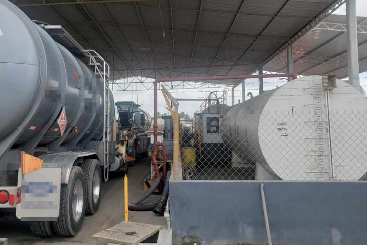 Vicealmirante Farías Laguna pide nuevamente intervención de Sheinbaum en su proceso; denuncia irregularidades