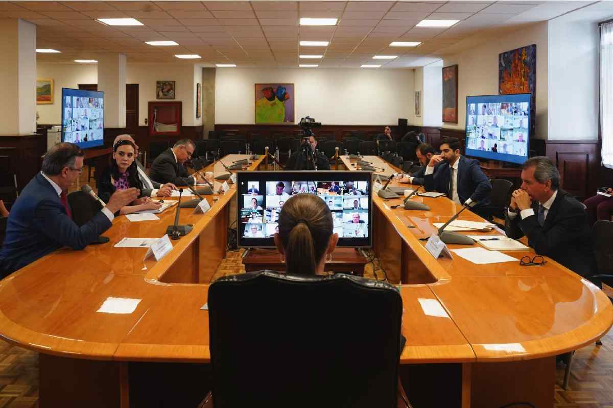 EU abre proceso para que proveedores de acero y aluminio de México y Canadá soliciten reducción arancelaria