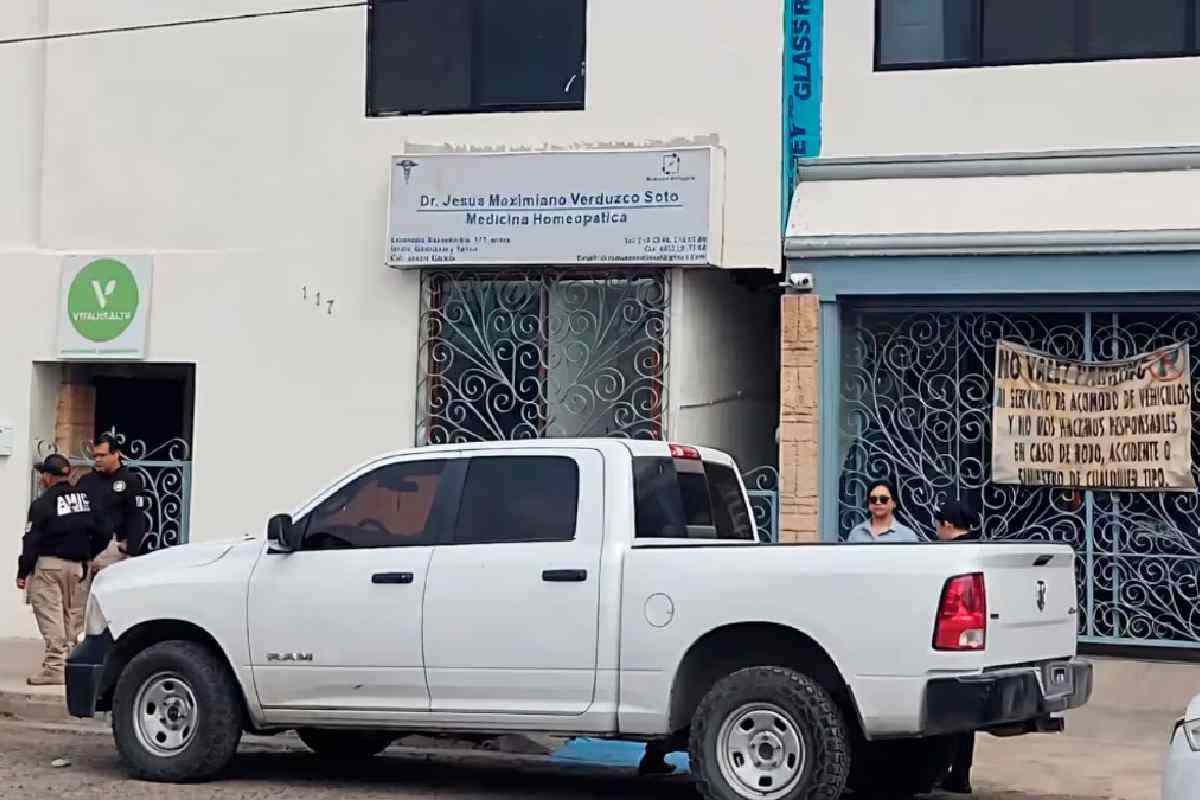 Dan amparo a médico vinculado a 8 muertes por sueros vitaminados en Hermosillo