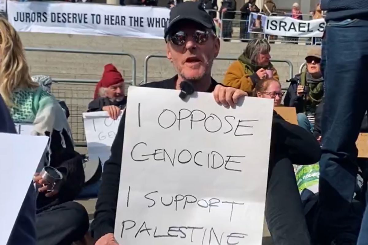 Arrestan a Robert Del Naja de Massive Attack en protesta Propalestina