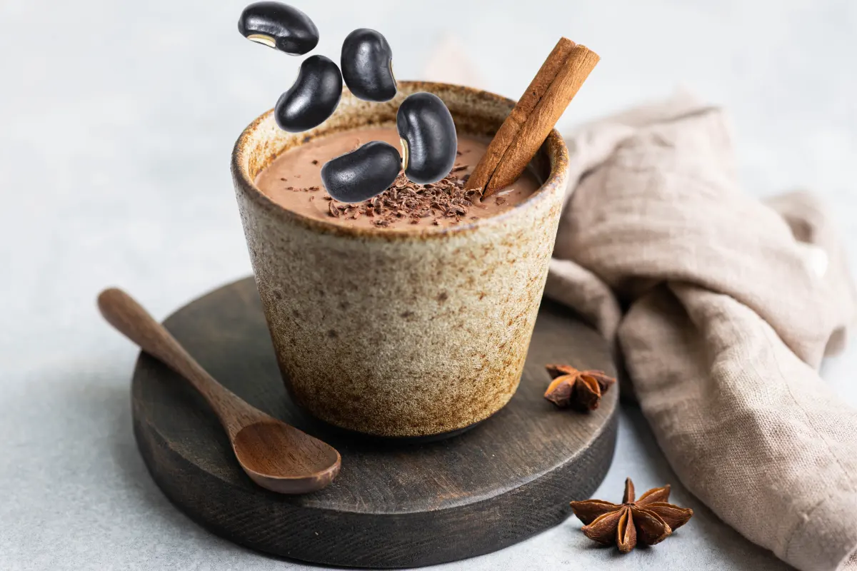 Receta tradicional de atole de frijol negro de Guerrero