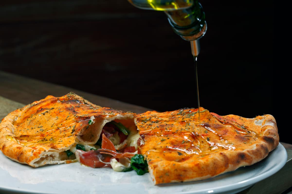 Calzone Italiano: ingredientes y secretos para una masa crujiente