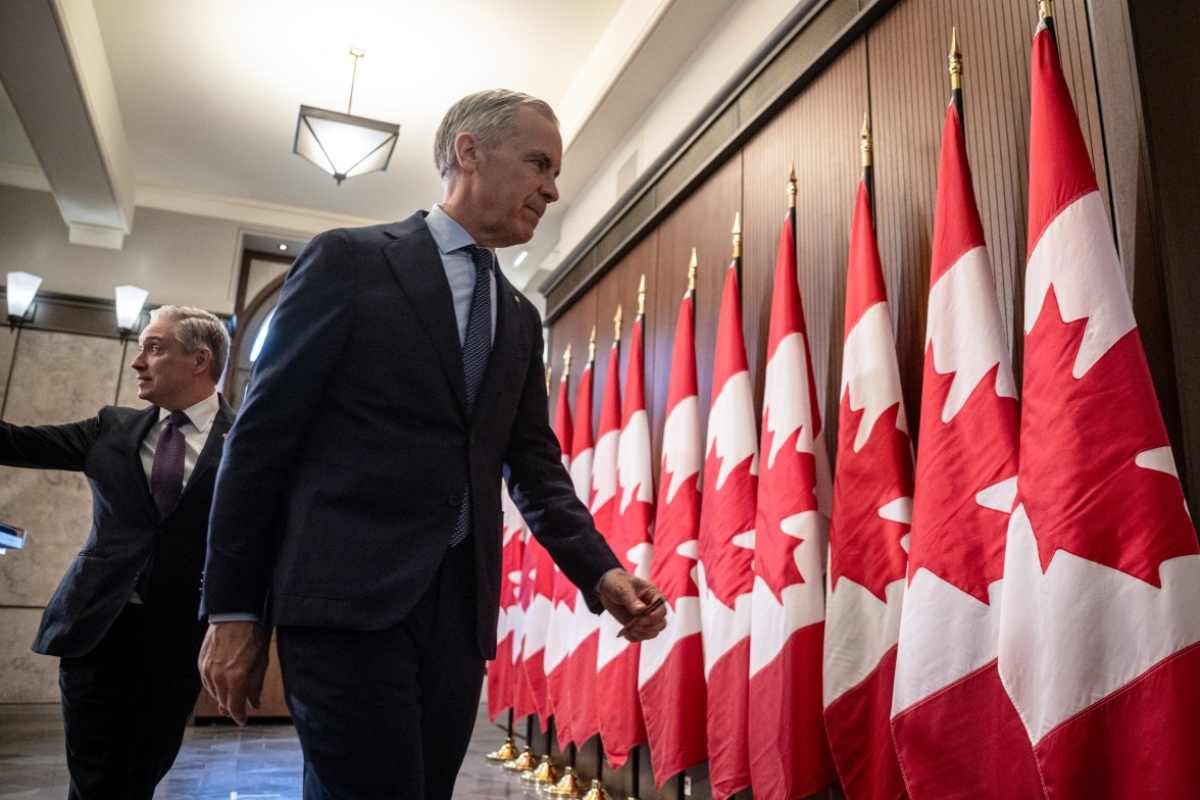 Carney logra mayoría parlamentaria en Canadá, promete impulsar economía pese a amenazas de Trump