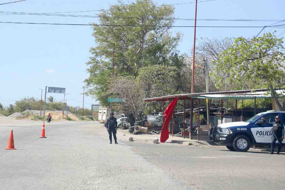 Entre récords de confianza en corporaciones de seguridad, la Marina se reafirma como la institución mejor valorada: Inegi