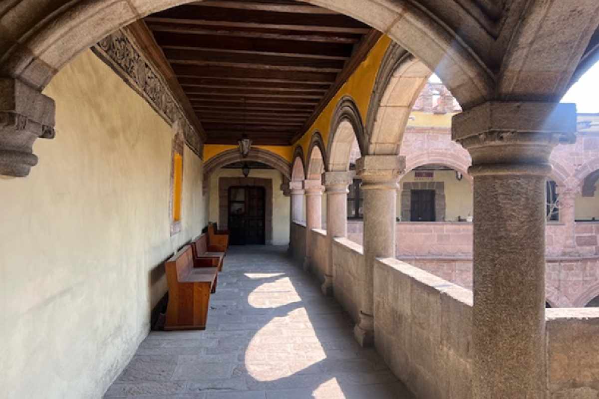 Capitel – Galería claustro alto 