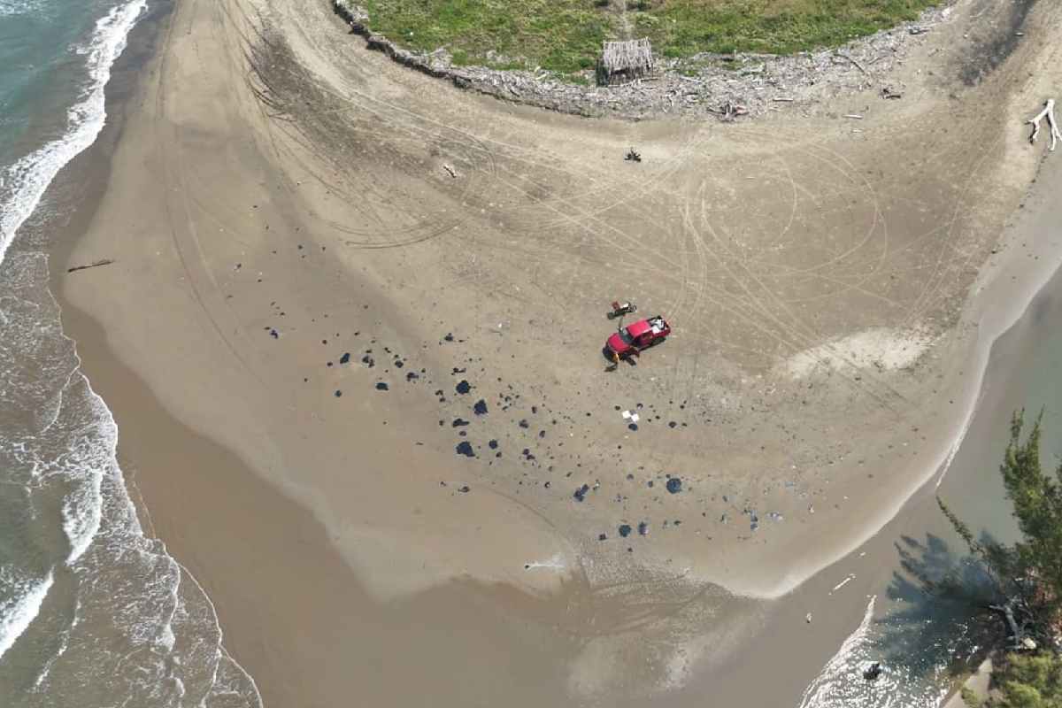 Organizaciones critican respuesta limitada al derrame en el Golfo; demandan que Pemex repare el daño