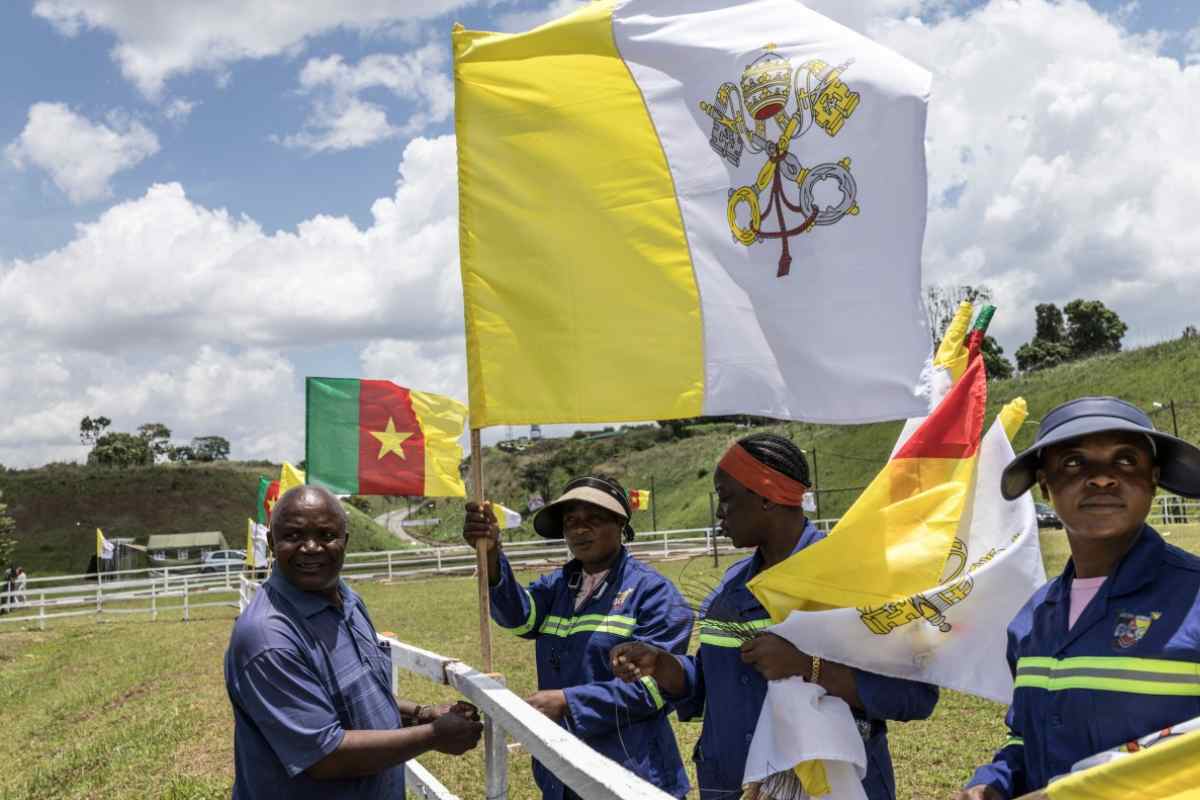 el-papa-denuncia-en-camerun-el-punado-de-tiranos-que-devastan-el-mundo-2