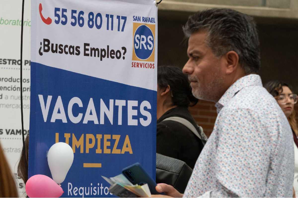 Ocupación sube en 422 mil entre primer trimestre de 2025 y 2026; desempleo baja a 2.4%: Secretaría del Trabajo