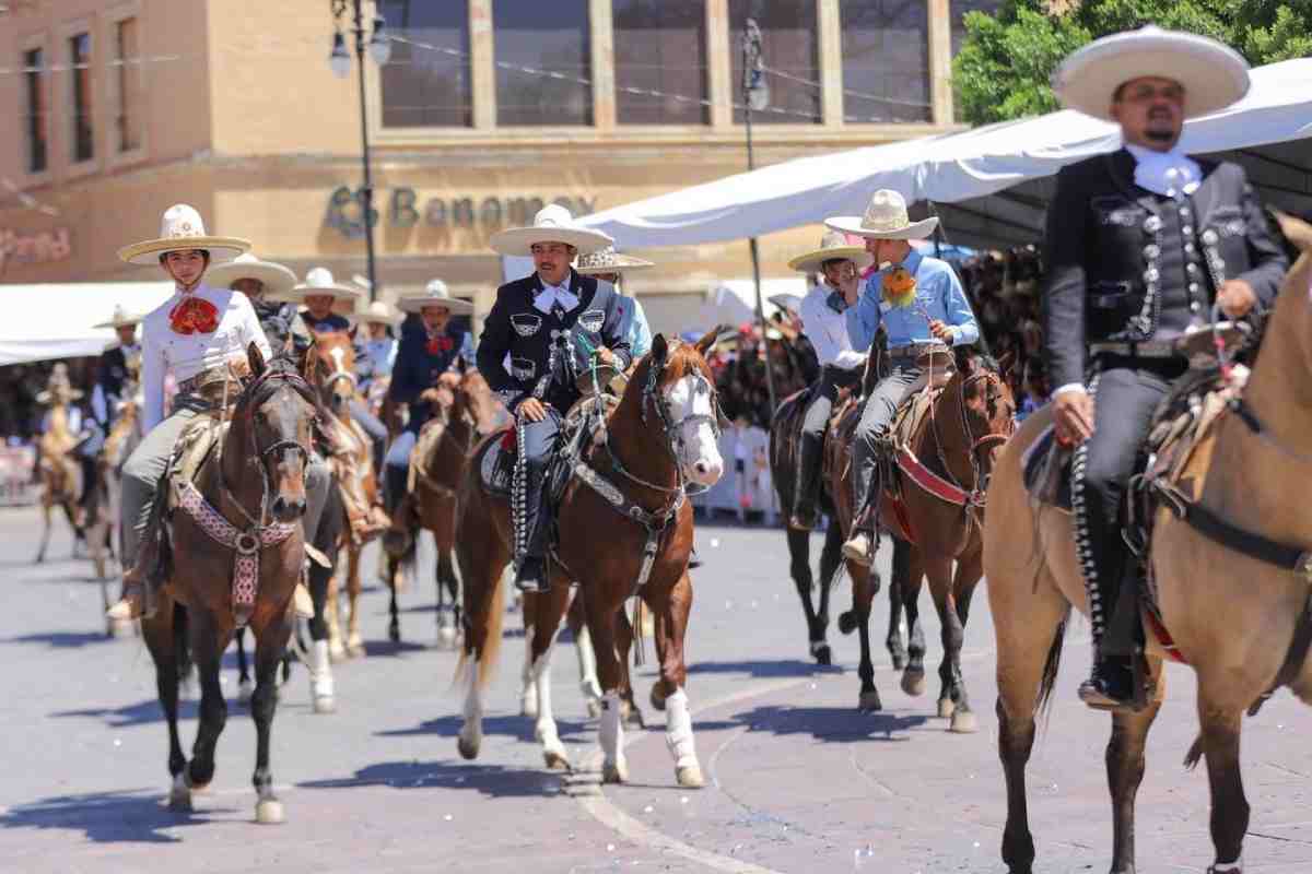 Feria de San Marcos 2026: El Ferial cumple 60 años y el Desfile de Primavera celebra su edición 198