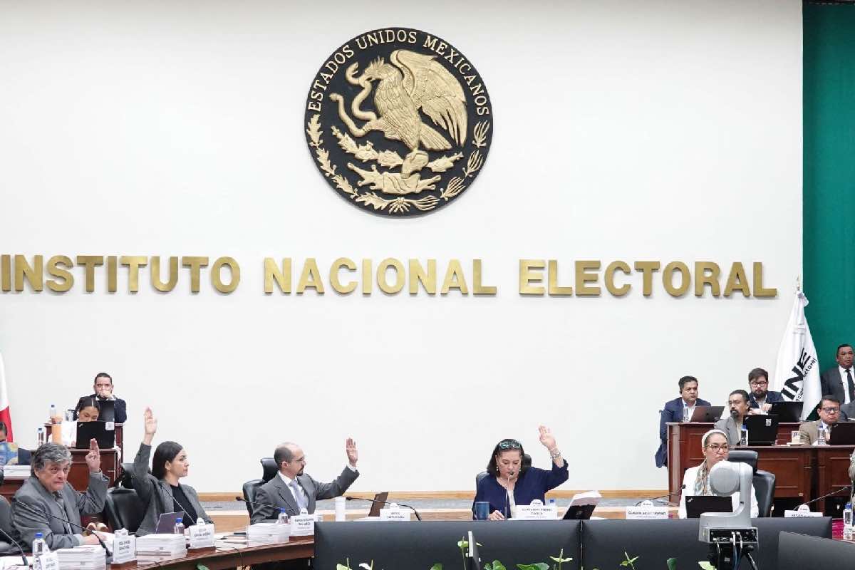 Nuevo INE arranca con pleito por la CIA, Talleres Gráficos y dudas por elección judicial