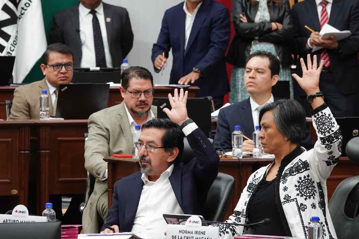 ine-consejo-general-completo-nuevos-consejeros-primera-sesion-5