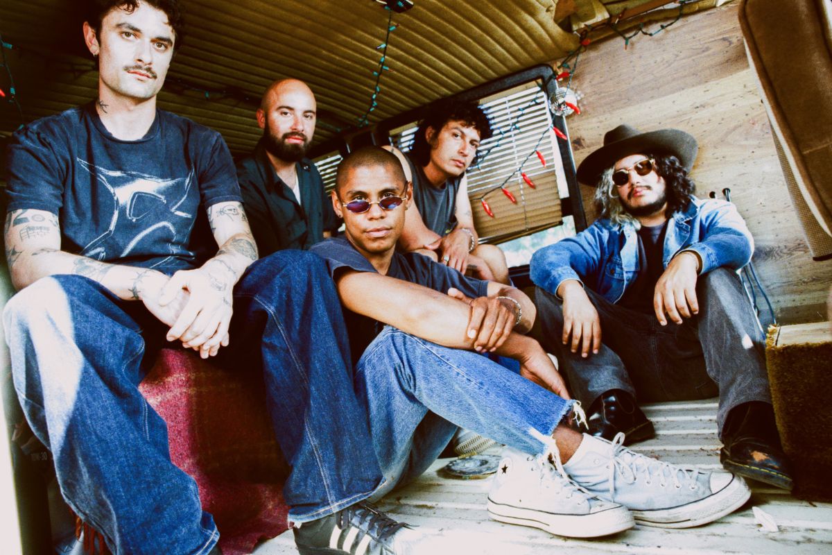 Inner Wave, de los duelos a los deseos a hacer dance rock