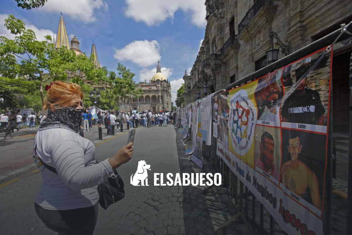 Congreso de Jalisco busca limitar la pega de fichas de búsqueda de personas rumbo al Mundial 2026